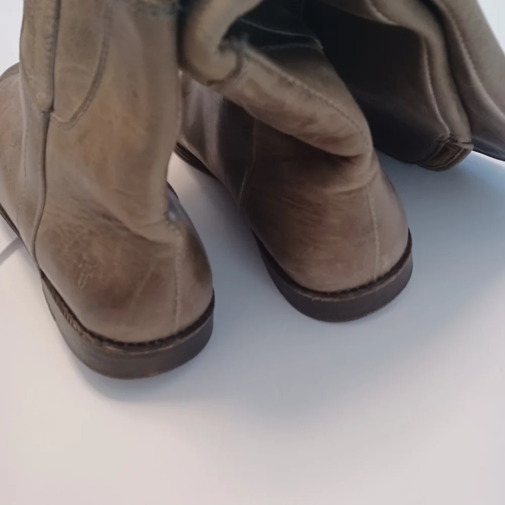 Frye Paige Tall Leather Low Heel Riding Boots Sz 10
